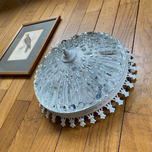 Lampada da soffitto antica con vetro trasparente e metallo bianco