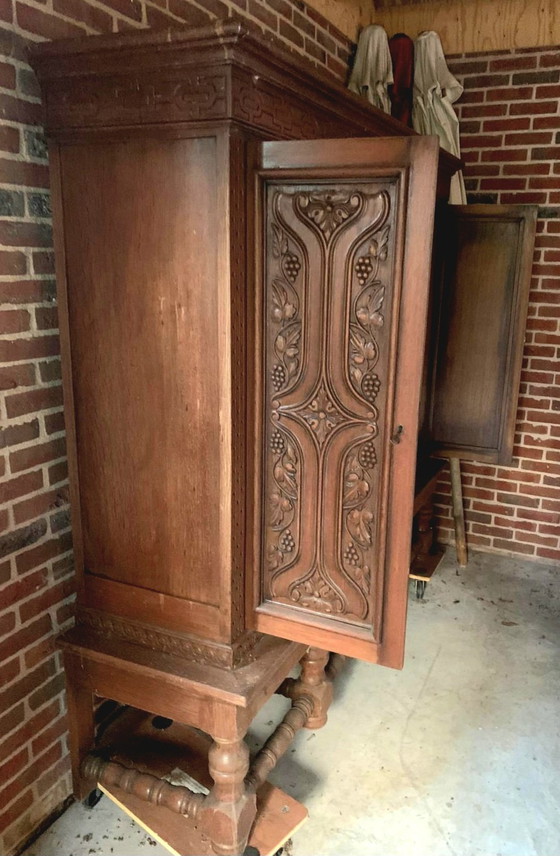 Image 1 of Antique Neo-Renaissance Cabinet in perfect condition