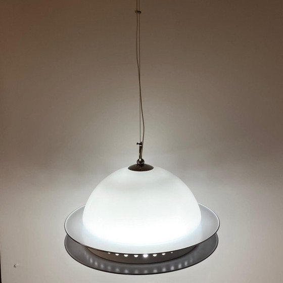 Image 1 of 1x Lámpara colgante de diseño espacial en vidrio y metal, Italia, década de 1960