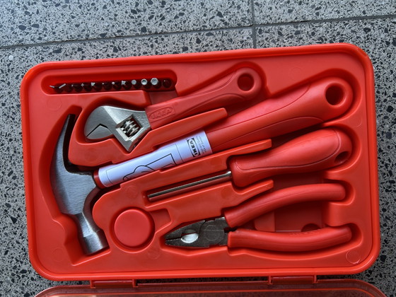 Image 1 of Set di 17 strumenti per i compiti IKEA MARKERAD di Virgil Abloh - Nuovo
