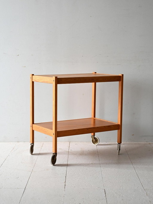 Servierwagen aus skandinavischem Kiefernholz aus den 1960er Jahren