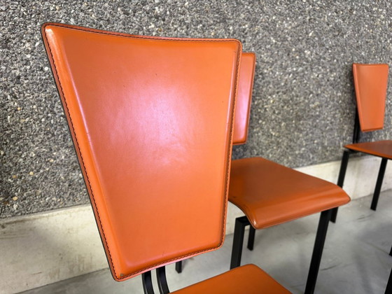 Set van 6 postmoderne leren eetkamerstoelen, jaren 70 – Leather, Metal (photo 6 of 7)