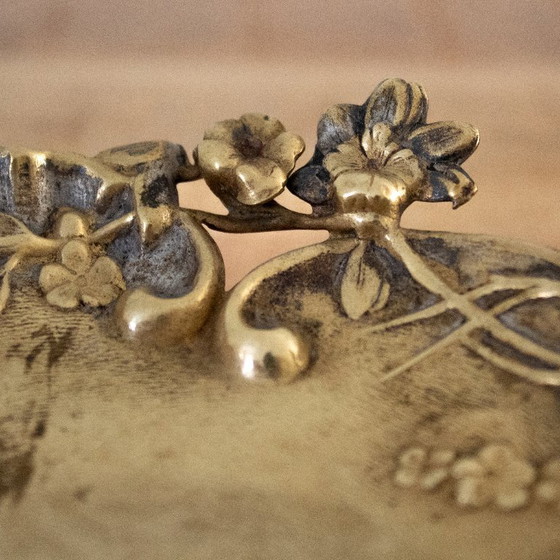 Petit plat ancien Art Nouveau : orné de gnomes et de motifs floraux – Objets déco, Brass (photo 9 of 13)