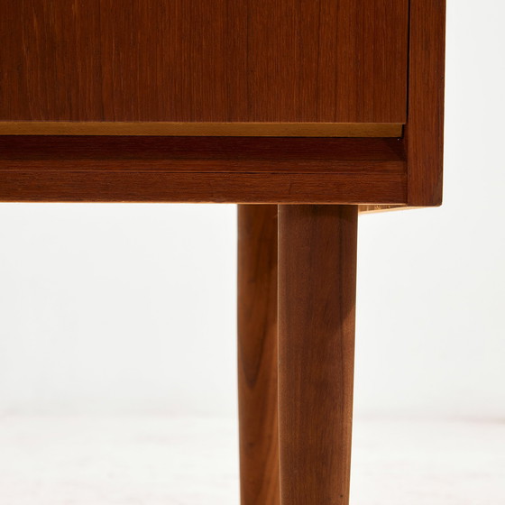 Image 1 of MK9343 Restaurierter Teakholz-Büroschreibtisch