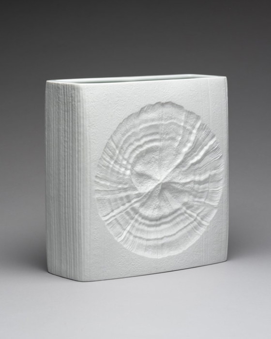 Image 1 of Martin Freyer Rosenthal Studio Line Brutalist Bisque Porselein Vintage H 24 cm Fossil Vaas