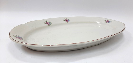 Image 1 of Piatto da portata ovale in porcellana d'epoca