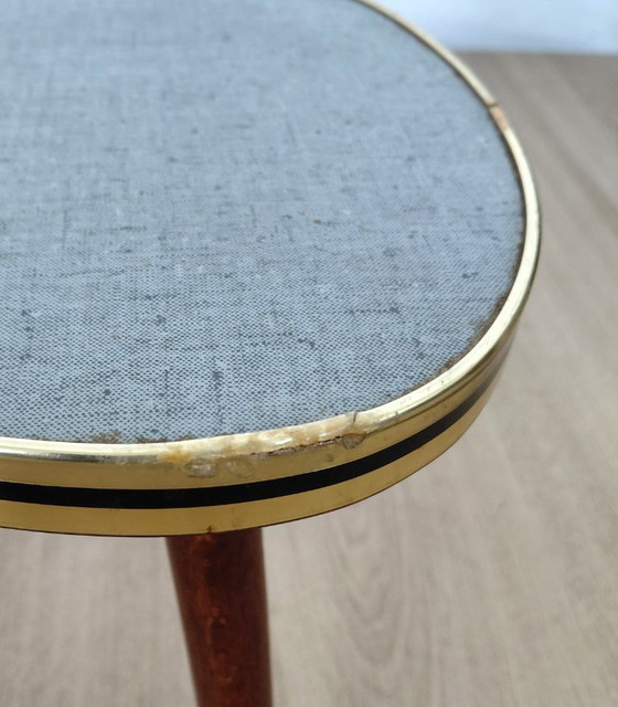 Image 1 of Beistelltisch aus den 1950er Jahren.