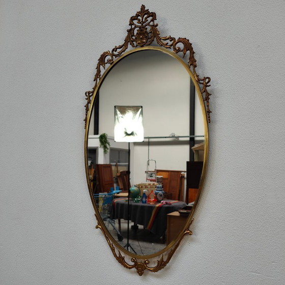 Image 1 of Vintage Goudkleurige Ovale spiegel kuifspiegel schouwspiegel. Koper 