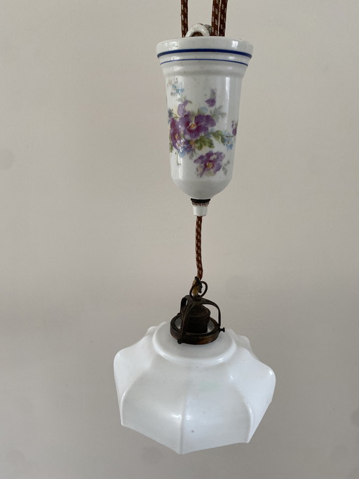 Art Déco - Opaline - Laiton - Suspension - Lampe à poulie - Premier quart du XXe siècle