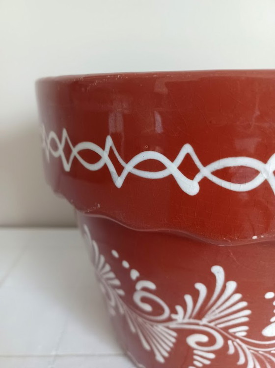 Image 1 of Vintage folklore terracotta bloempot. Handgeschilderde details. Zweedse Allmoge stijl..