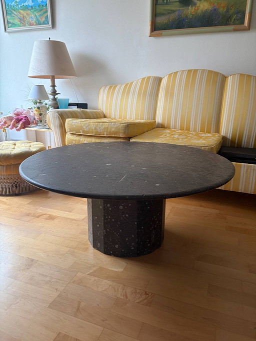 Vintage Couchtisch aus Fossil-Marmor mit Steinsockel