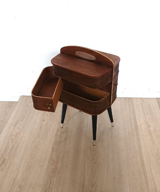 Image 1 of Näh- oder Aufbewahrungsbox im dänischen Design