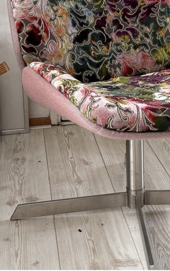 Poltrona vintage appena rivestita, Sedie girevoli, Alluminio, Velluto, Multicolore (foto 5 di 5)