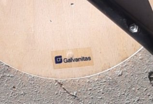 Image 1 of Taburete Galvanitas REFORMADO