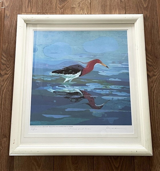 Image 1 of Litografía firmada de garza de estanque china por Lars Knudsen, impresión artística enmarcada