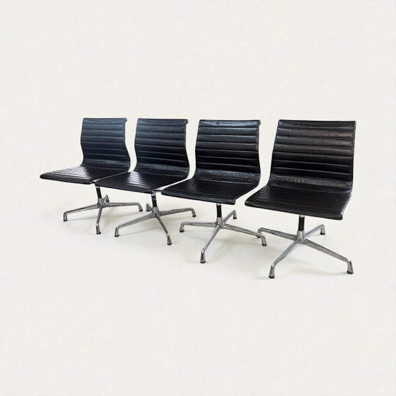 Chaise pivotante originale Vitra EA 106 Eames | Cuir marron foncé | Charles & Ray Eames | Vintage 1986 avec (photo 3 of 18)