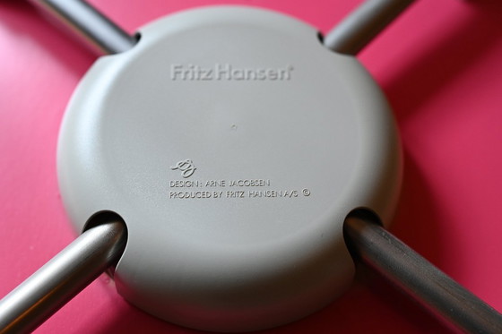 Image 1 of 4 Original Fritz Hansen Butterfly dining chairs. Design by Arne Jacobsen