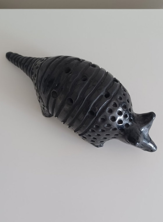 Image 1 of "Vintage Mexican ceramics - signed Dona Rosa armadillo - barro negro - Oaxaca"