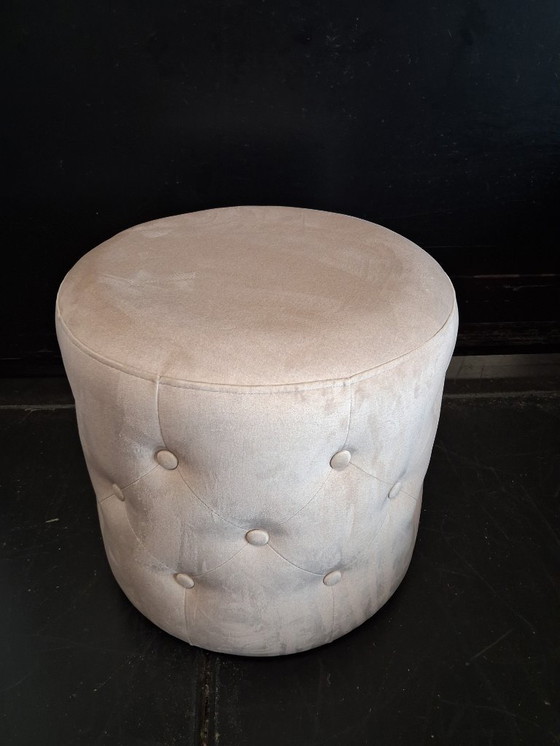 Image 1 of Pouf with buttons