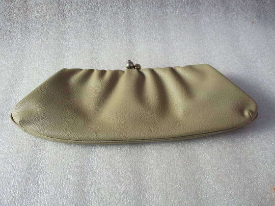 Image 1 of Fred de la Bretoniere, Vintage handtasje met messing lijst, Ca 1970.