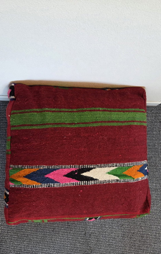 Image 1 of Pouf berbero Kelim vintage color neon