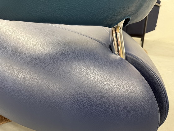 Image 1 of Fauteuil Leolux Pallone en cuir bleu
