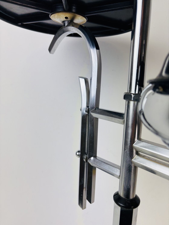 Image 1 of Vintage Art deco chrome staande asbak rooktafel