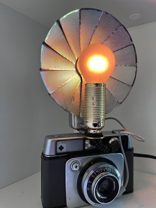 Unieke design handmade Cameralamp 