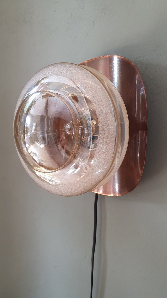 Image 1 of Lampada da parete vintage in rame e vetro - Jugoslavia - Metà secolo