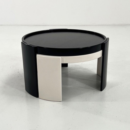 Paarweise oder große, wendbare Beistelltische Modell 780 von G. Frattini für Cassina, 70er Jahre