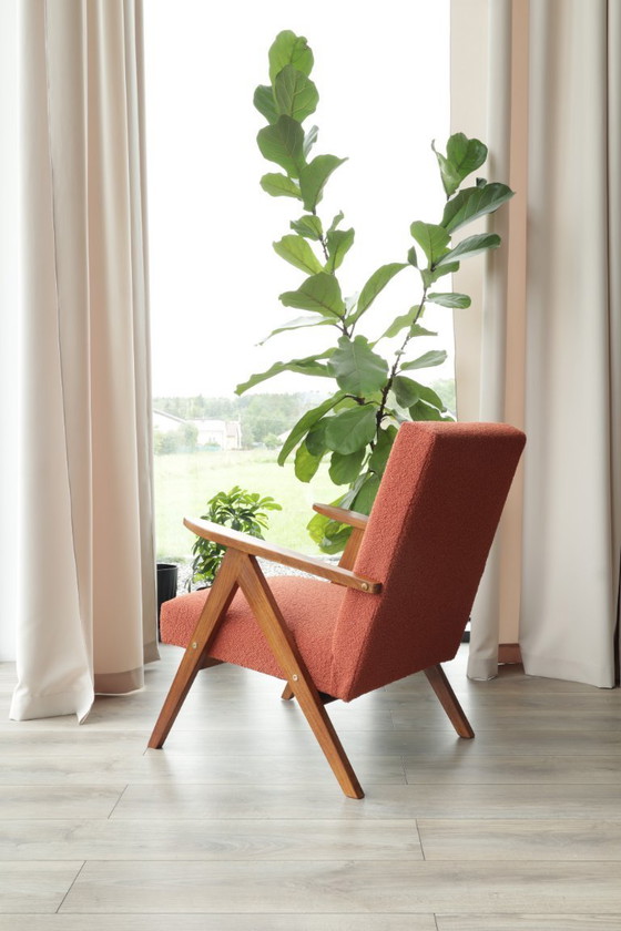 Image 1 of Mid Century Sessel Terracotta Boucle Skandinavisches Design Sessel aus Holz