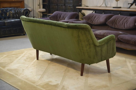 Green velvet canapé 1960s – 3-5 seaters, Scandinavian (photo 12 of 15)
