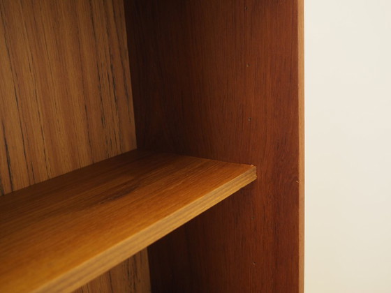 Libreria danese impiallacciata in teak con ante scorrevoli, anni '70, Librerie, Legno, Marrone (foto 11 di 15)