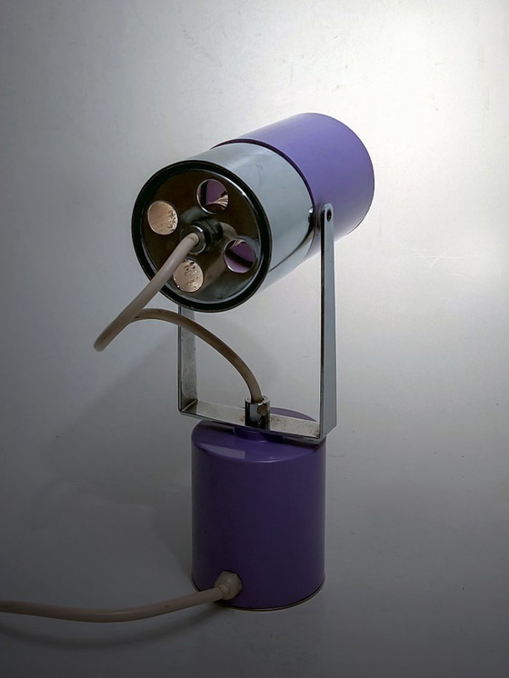 Image 1 of Ensemble de lampe de table lilas futuriste