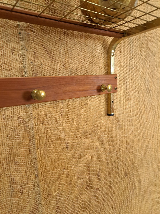 Image 1 of Goldfarbener Kleiderständer aus Schweden mit Teakholz und Regal Nr.1