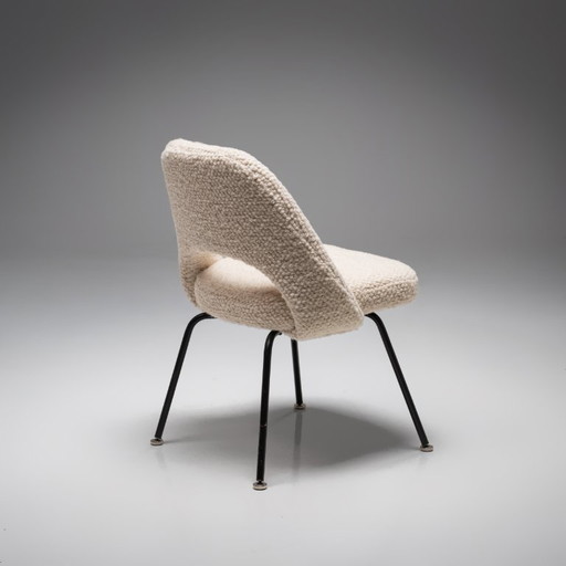 Modell 72 Esszimmerstuhl in beigem Bouclé von Eero Saarinen für Knoll