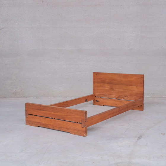 Image 1 of Pierre Chapo Mid Century L02A Elm Single Day Bed (2 Disponibles)