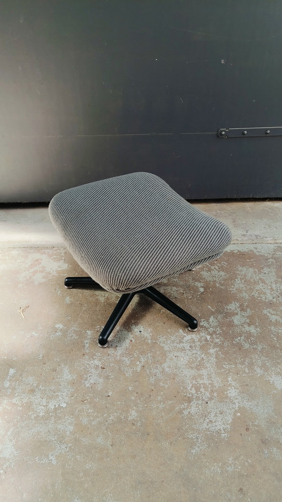 Image 1 of Artifort Poef Harcourt F141