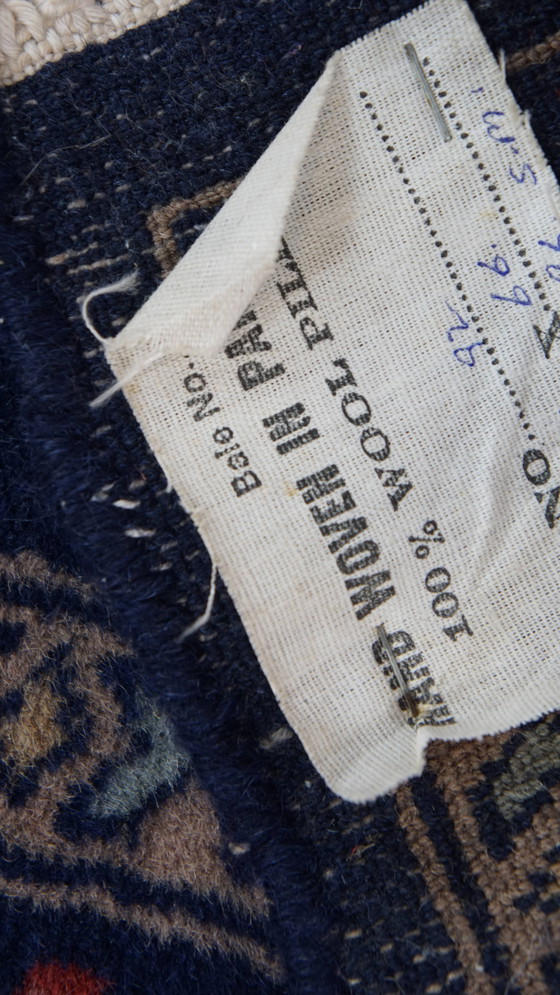 Image 1 of Teppich mit hauptsächlich dunkelblau aus Wolle 139x66cm