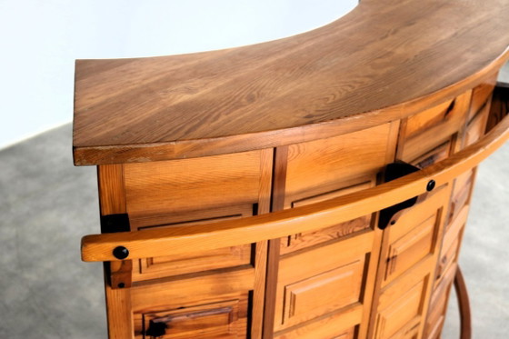 Image 1 of Brutalistische Bar | Barhocker | 70er Jahre | Kiefernholz