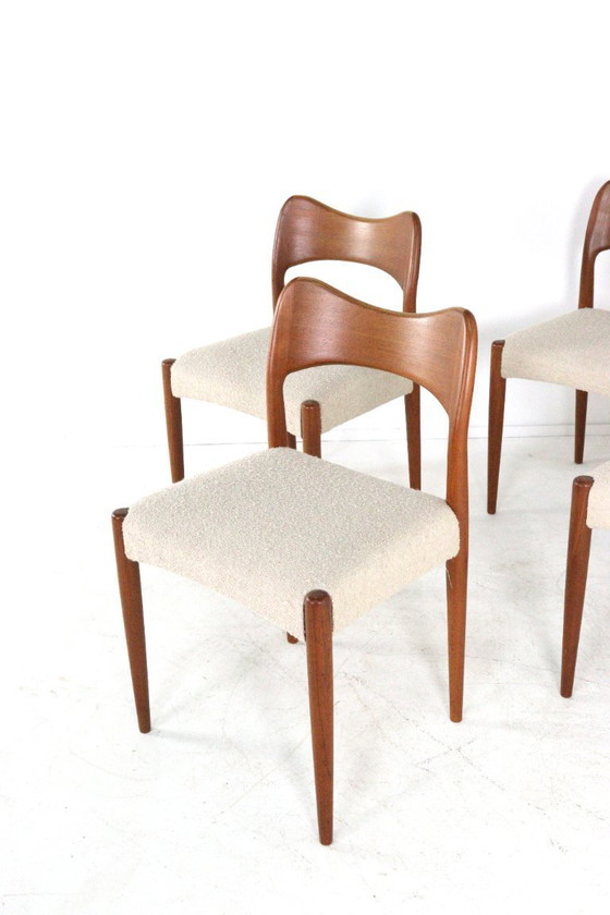 Image 1 of Set 4 Arne Hovmand Olsen voor Kold Mogens stoelen vintage nieuw gestoffeerd 