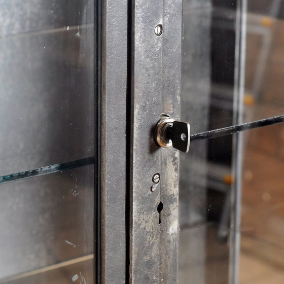 Image 1 of Mobiletto medico in ferro lucidato, anni '30