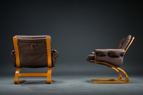 Image 1 of Set 2 bruin leren fauteuils van Elsa & Nordahl Solheim voor Rybo Rykken & Co, 1970