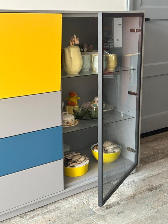 Mondrian-style sideboard – Wood (photo 3 of 5)