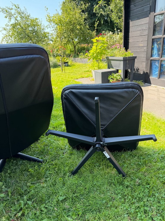 Image 1 of 2 x Luxus-Drehsessel mit Liegefunktion aus echtem Leder und Fußhocker, schwarz