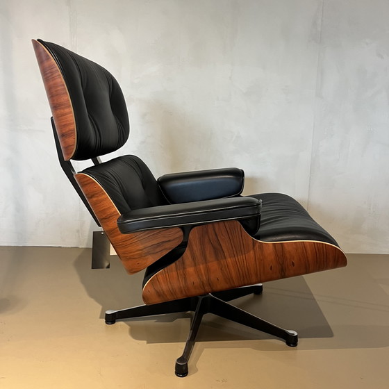 Image 1 of Vitra Eames lounge chair incl. ottoman - santos palissander XL