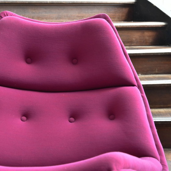 Image 1 of Artifort F511