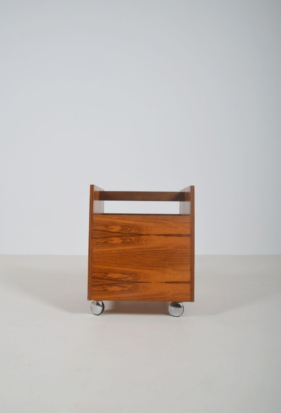 Image 1 of Revistero noruego de palisandro diseñado por Rolf Hesland para Bruksbo, década de 1960.