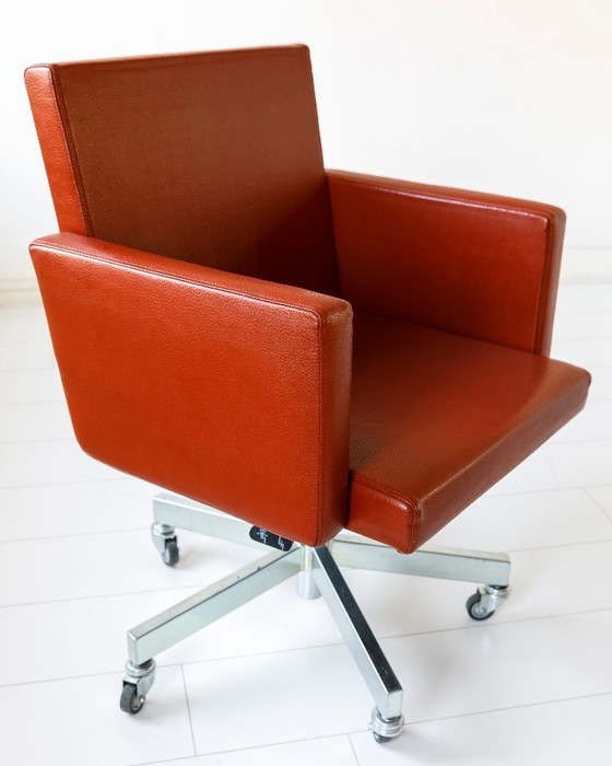 Image 1 of AVL office chair - ontwerp Joep van Lieshout