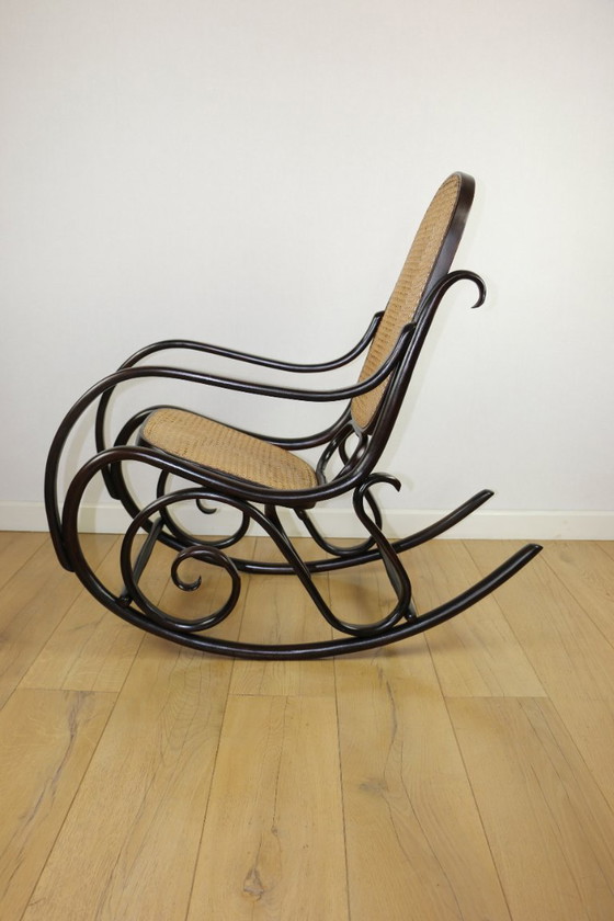 Image 1 of Rocking chair on runners, original brown, 1970s - very good condition